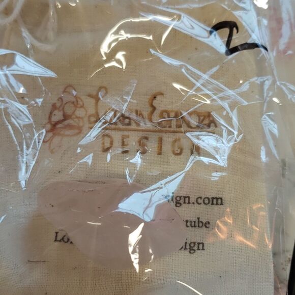 Rose Quartz Tumble stone  sealed in package not touched - Picture 2 of 6